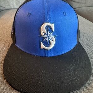 Seattle Mariners Blue and Black Raveclaw SnapBack Cap